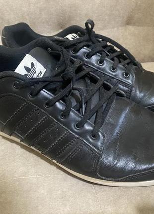 Кросівки adidas