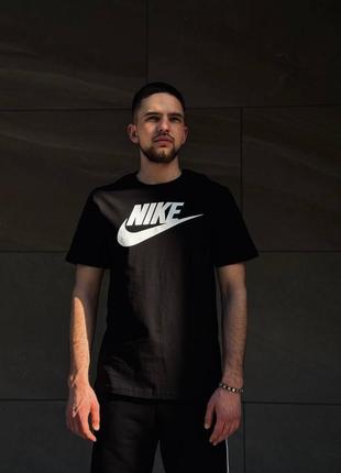 Футболки nike nsw tee icon futura