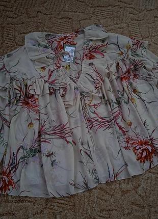 Шифонова блузка з воланами оверсай