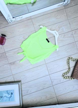 Неоновий топ bershka
