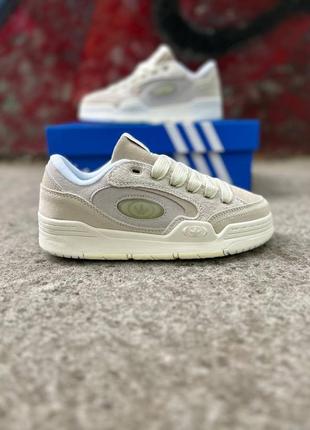 Женские кроссовки adidas ddi2000 beige white1 фото