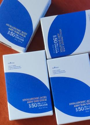 Зволожуючий сонцезахисний крем у стіку isntree hyaluronic acid airy sun stick