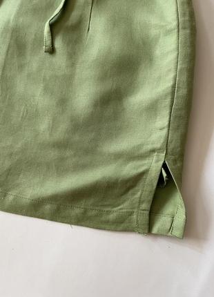Льняная мини юбка bershka салатовая, зеленая, размер xs 8
