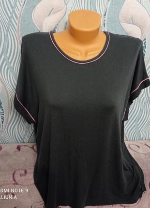 Летняя женская футболка