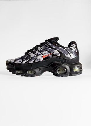 Кросівки nike air max plus tn6 фото