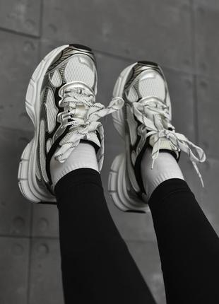 Женские кроссовки nike