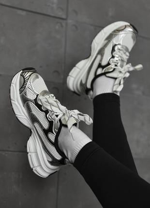 Женские кроссовки nike3 фото