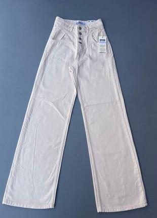 Жіночі джинси труби з імітацією трусиків3 фото