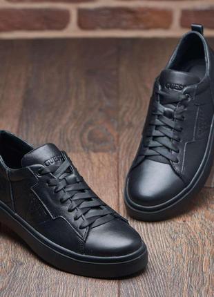 Чоловічі базові кеди чорного кольору з натуральної шкіри, стильні молодіжні якісні кеди guess гес
