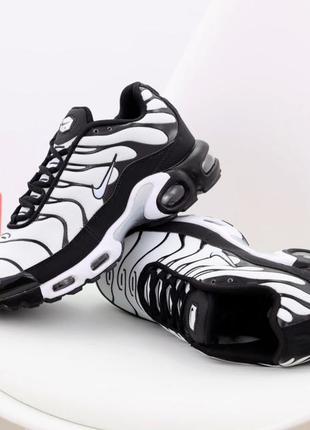 Жіночі кросівки nike bubblegum air max plus tn black white найк аір макс тн