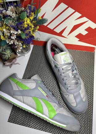 Оригінальні кросівки reebok