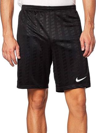 Спортивные тренировочные шорты nike s