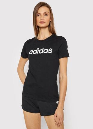 Черная футболка с лого на груди ✨ adidas ✨ с вышитым лого на рукаве3 фото