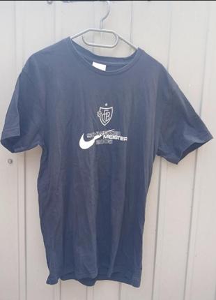 Чоловіча футболка nike.