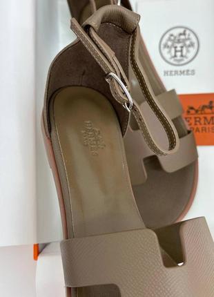 Кожаные босоножки в стиле hermes 3