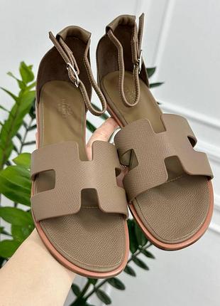 Кожаные босоножки в стиле hermes 6