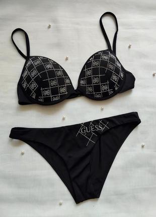 Стильный купальник со стразами guess