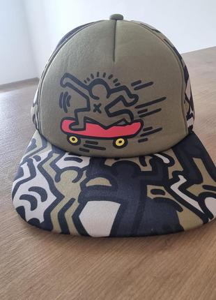 Кепки, розпродаж