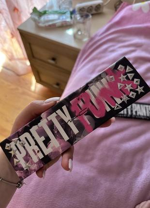 Палетка mac pretty punk