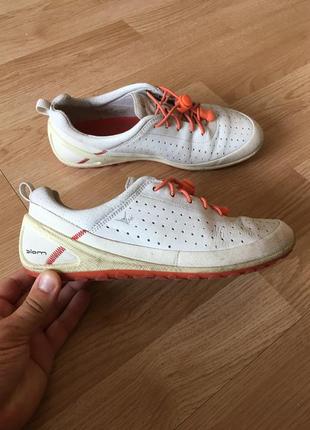 Кроссовки женские ecco
