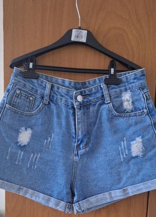 Джинсовые шорты