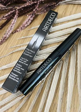 Оригінал підводка для очей чорна artdeco perfect color eyeliner 01
