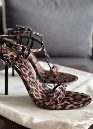 Леопардовые туфли zara