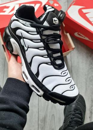 Мужские кроссовки nike air max plus tn