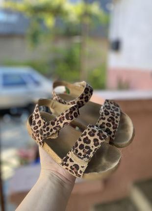 Сандалі босоніжки леопардові для дівчинки 29-30 р h&m