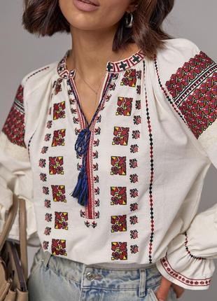 Жіноча вишиванка на зав'язках із рукавами-регланами — молочний колір, s (є розміри)4 фото