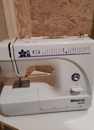 Продам швейная машина minerva м819в