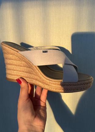 Босоножки dkny