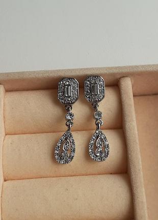 Красивые серьги бижутерия с кристаллами