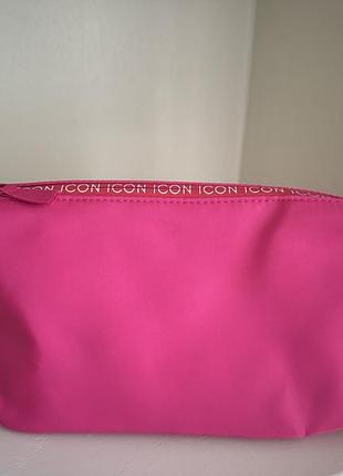 Фирменная вместительная косметичка antonio banderas