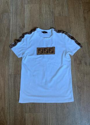 Футболка fendi