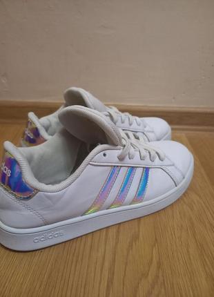 Кросівки adidas