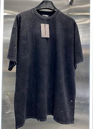 Футболка в стиле balenciaga