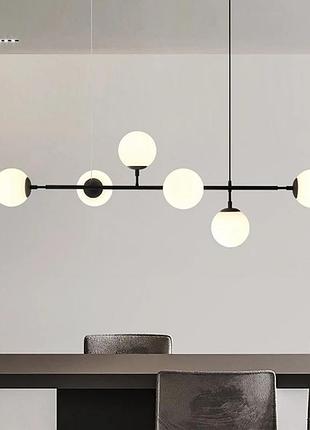 Видовжена люстра в чорному корпусі