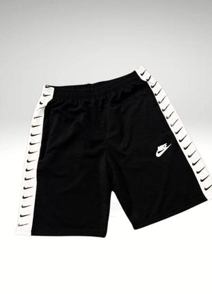 Шорты nike черные (лампас)