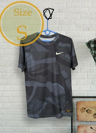 Чоловіча футболка nike dri-fit camo t-shirt, (р. s)