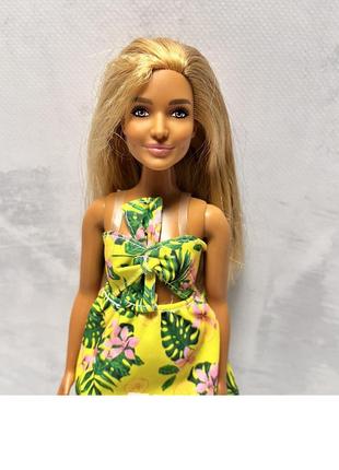 Лялька пишка barbie fashionista mattel кукла у тропічному вбранні2 фото