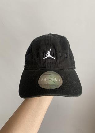Кепка jordan оригінал бейсболка олдскул кепка унісекс графітова грандж