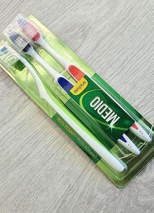 Зубные щетки deliplus, 3 штуки