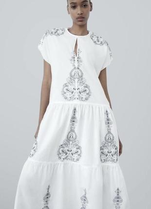 Сукня з вишивкою zara р. s, l