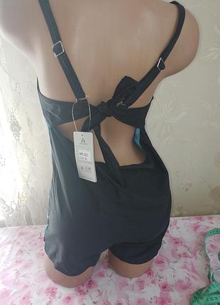 Купальник сдельный с шортиками 2