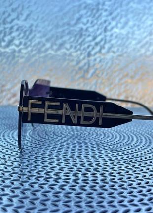 Fendi  сонцезахисні окуляри з чохлом