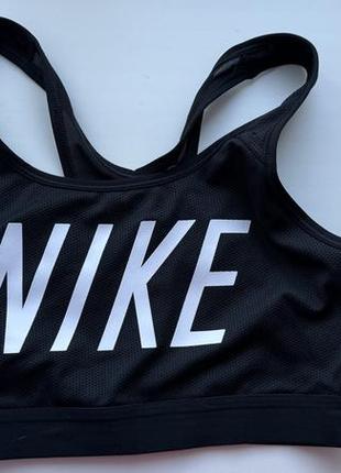 Спортивный топ nike1 фото