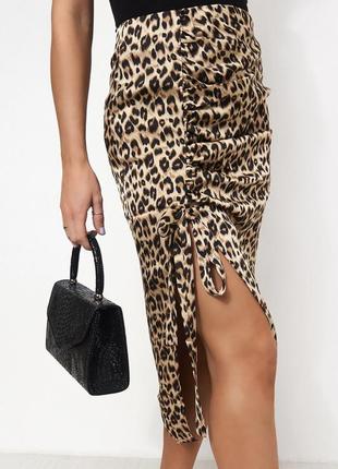Сатиновая леопардовая юбка1 фото