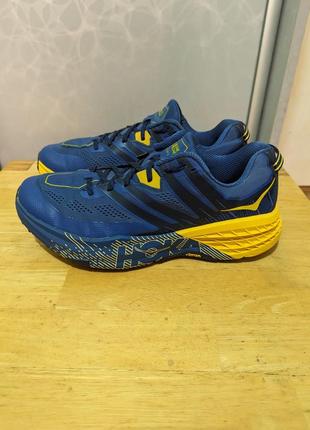 Hoka one speedgoat 3 - беговые кроссовки