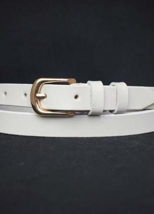 Ремень 2 см тонкий светлый кожаный кожаный классический на талию для платья с золотой пряжкой